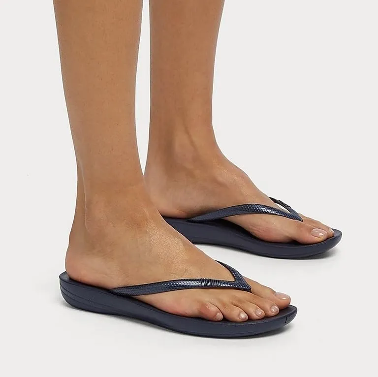 FitFlop E54399-020 IQUSHION ERGONOMIC FLIP-FLOPS Midnight Navy