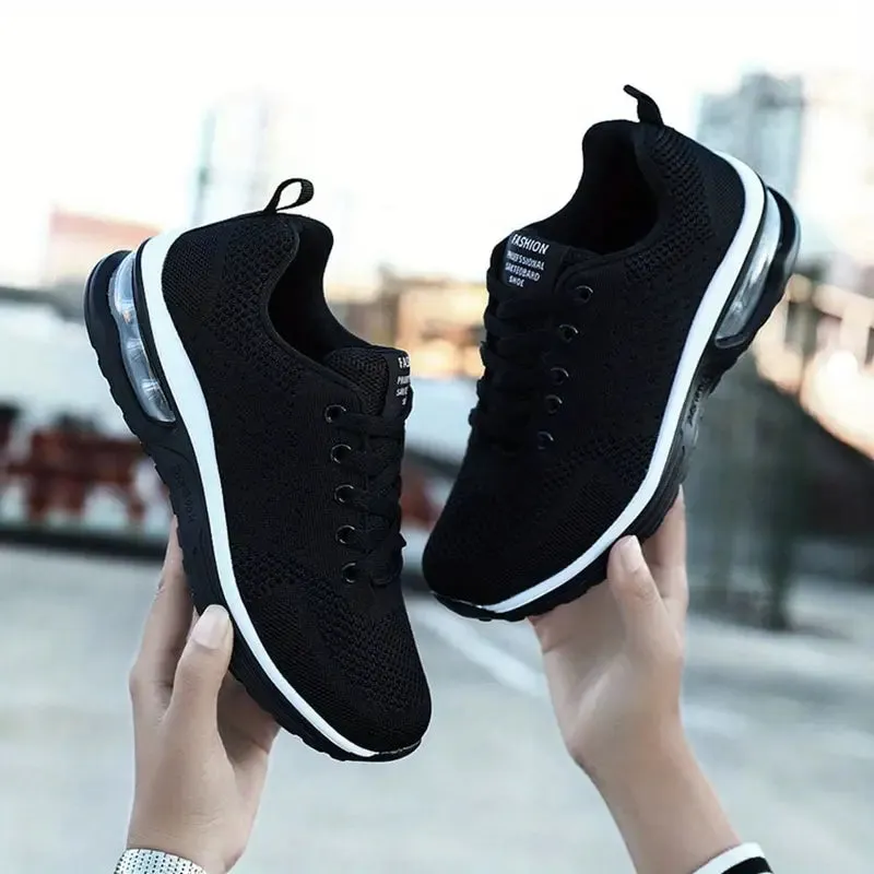 LIGHTWEIGHT WOVEN RUNNING SHOES