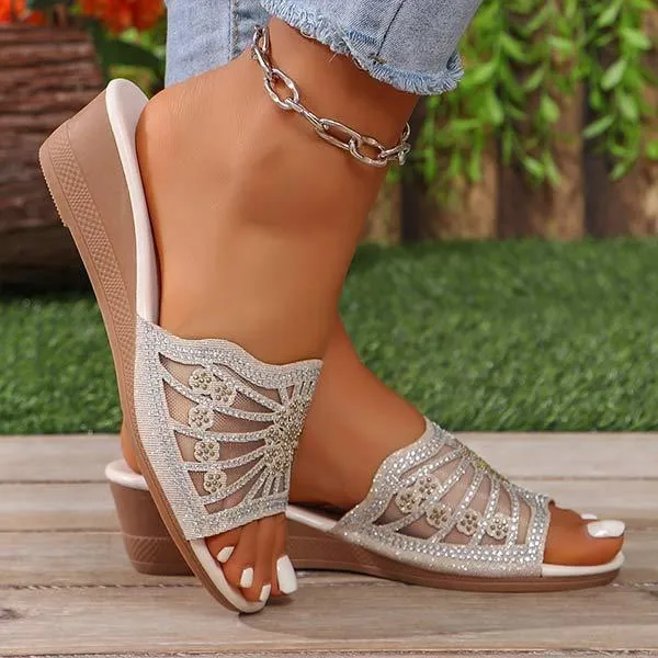 Women's Laser Cutout Casual Sandals 16401960C